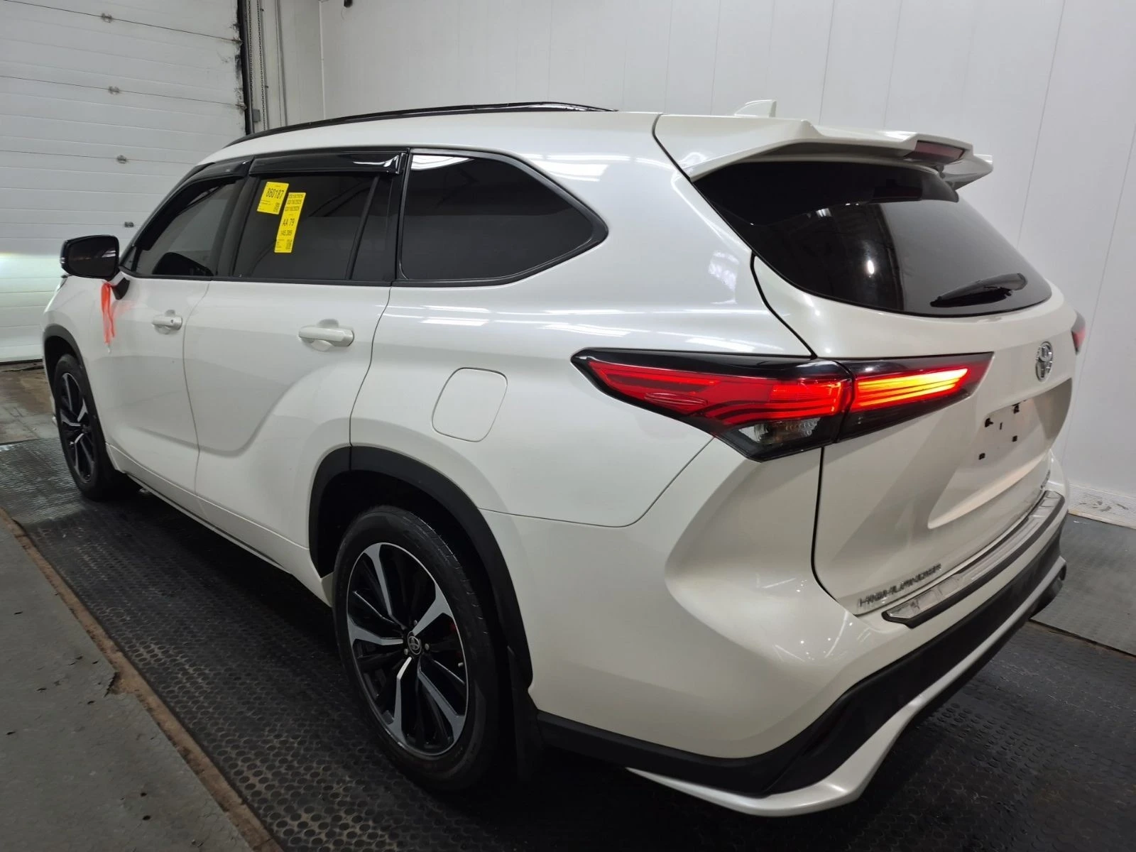 Toyota Highlander XSE АВТО КРЕДИТ, снимка 4 - Автомобили и джипове - 53946949