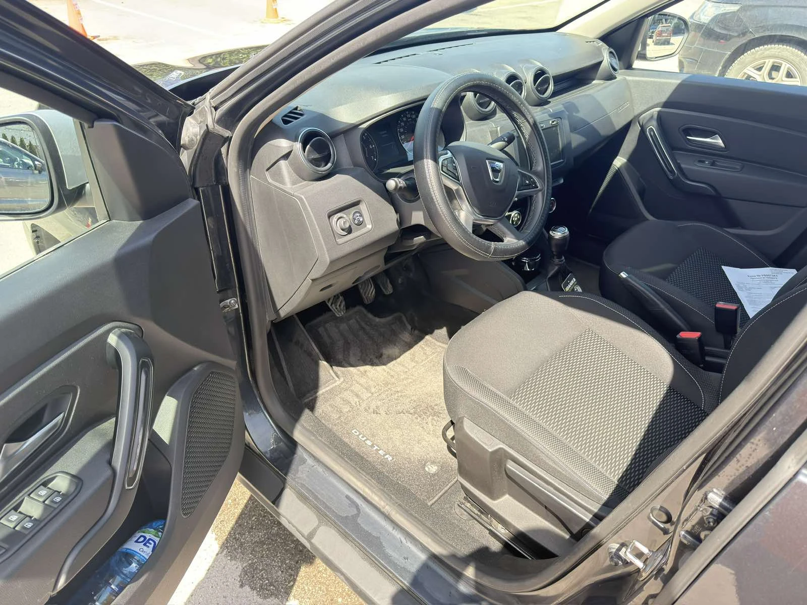 Dacia Duster, снимка 9 - Автомобили и джипове - 54236582