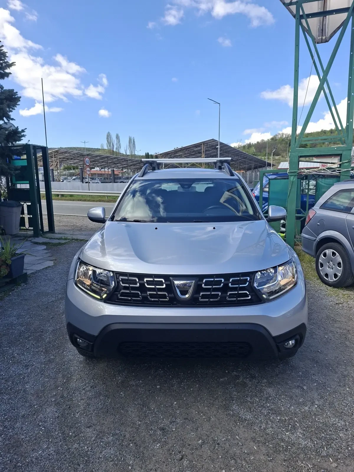 Dacia Duster 1.5 DCI, снимка 2 - Автомобили и джипове - 54290304