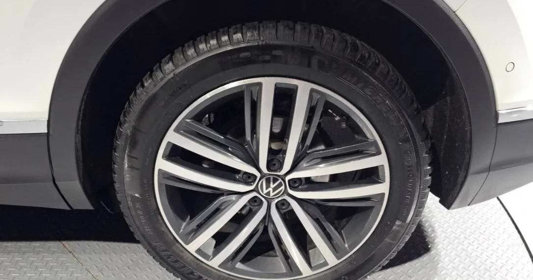 VW Tiguan 2.0 TDI Prestige, снимка 5 - Автомобили и джипове - 54430322