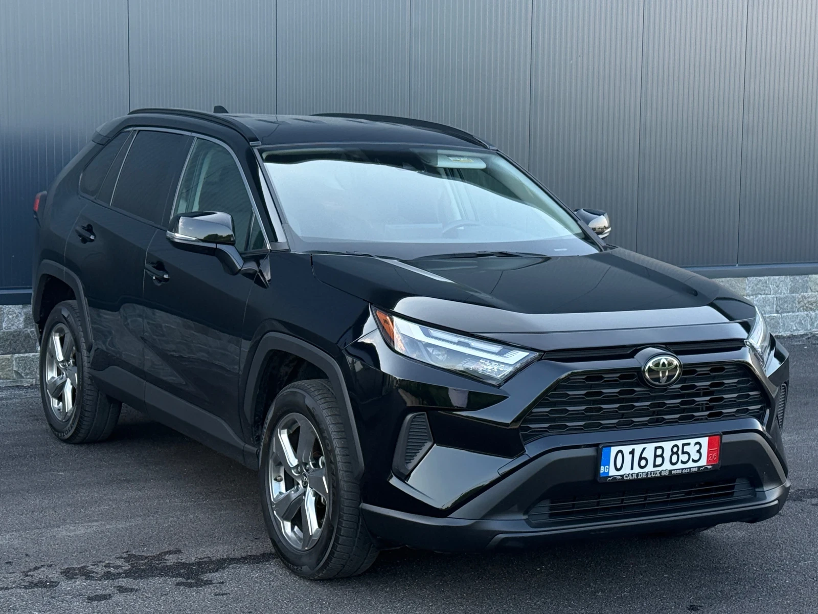 Toyota Rav4 XLE, снимка 2 - Автомобили и джипове - 54817163