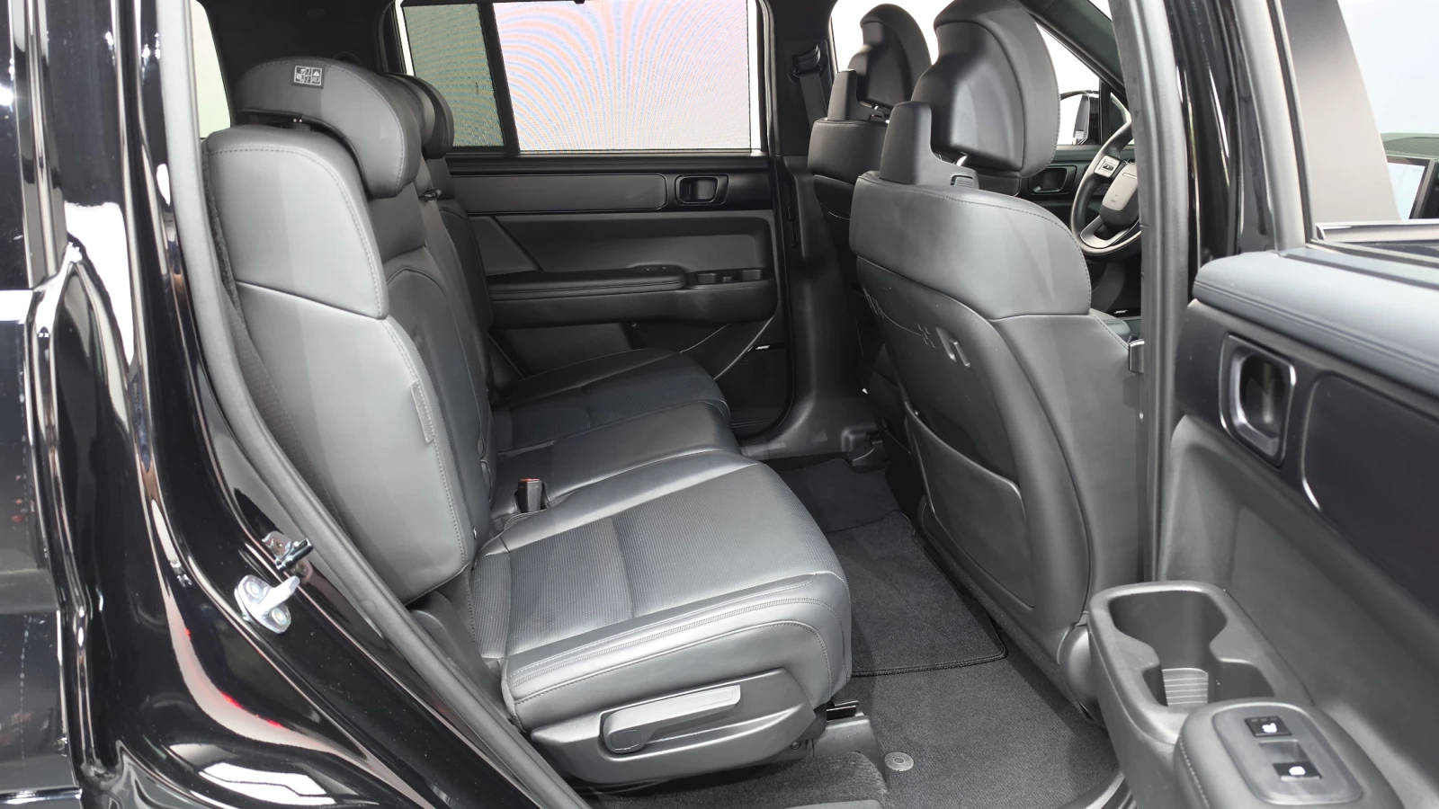 Hyundai Santa fe 2.5T Calligraphy* HUD* 360* МАСАЖ* КРАЙНА ЦЕНА, снимка 11 - Автомобили и джипове - 55594456