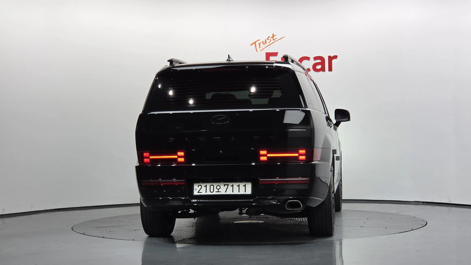 Hyundai Santa fe 2.5T Calligraphy* HUD* 360* МАСАЖ* КРАЙНА ЦЕНА, снимка 4 - Автомобили и джипове - 55594456
