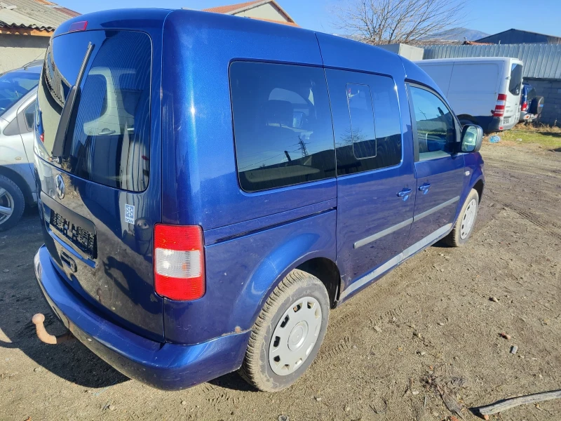 VW Caddy, снимка 6 - Бусове и автобуси - 48726757