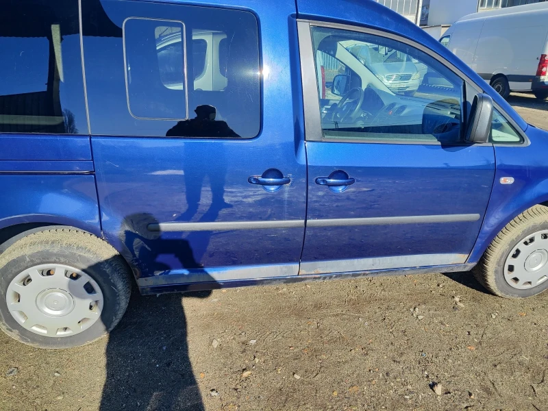 VW Caddy, снимка 7 - Бусове и автобуси - 48726757