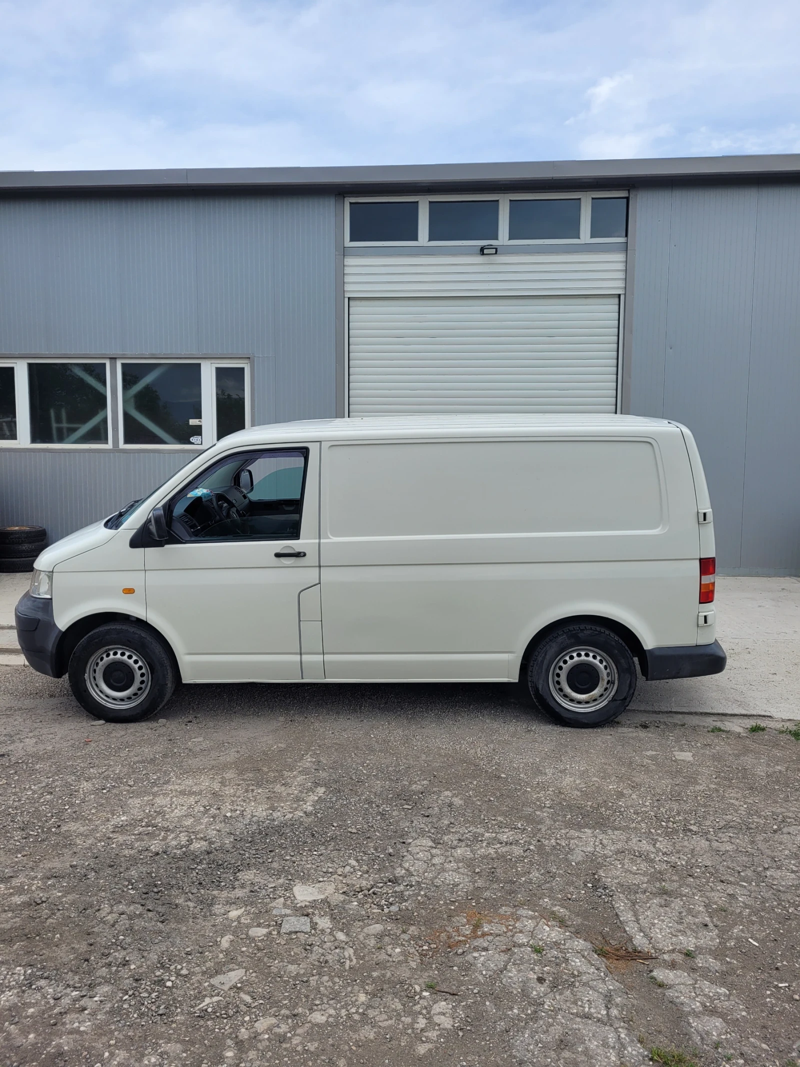 VW Transporter Transporter  1.9 TDI - изображение 4