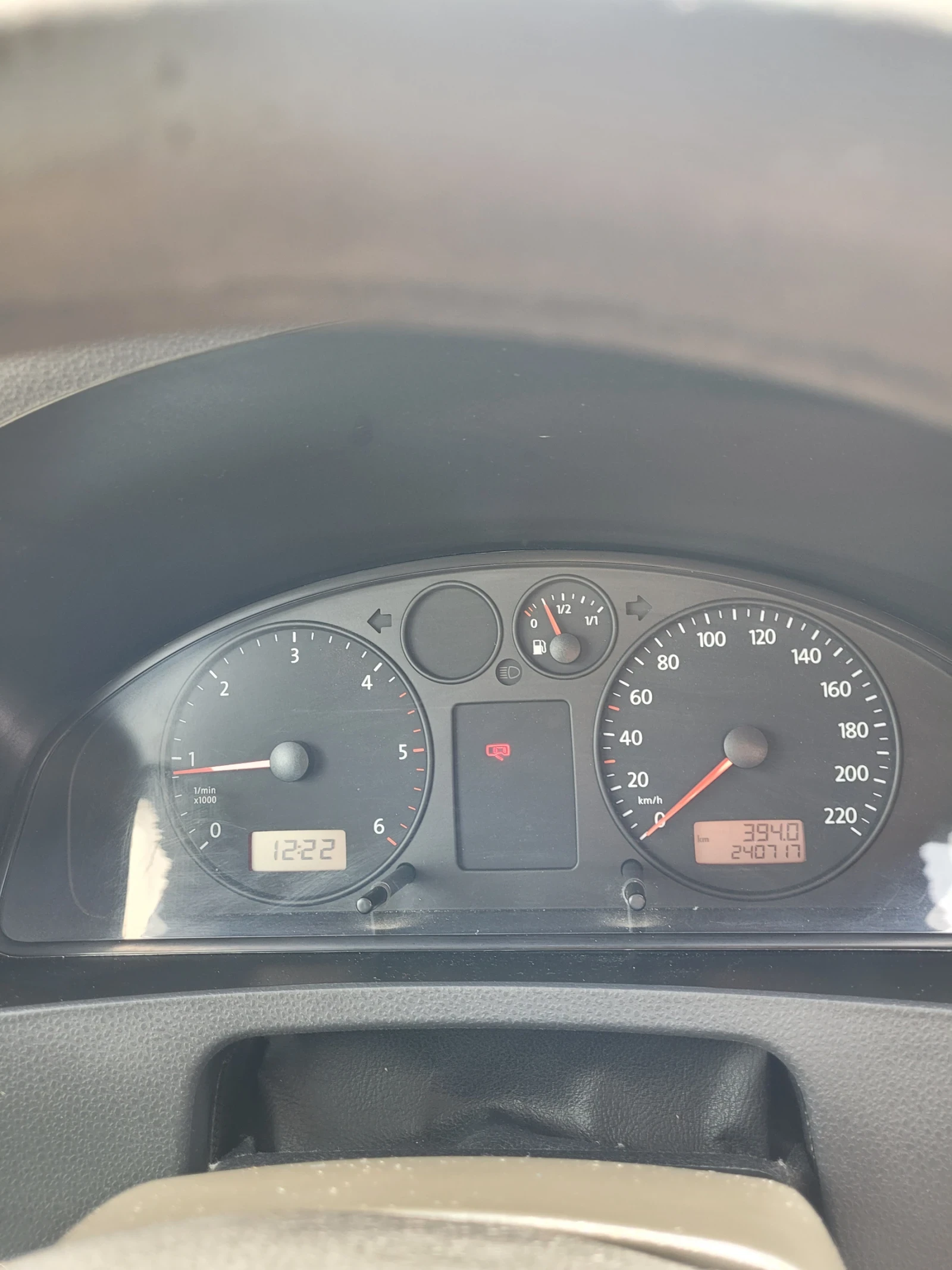 VW Transporter Transporter  1.9 TDI - изображение 9