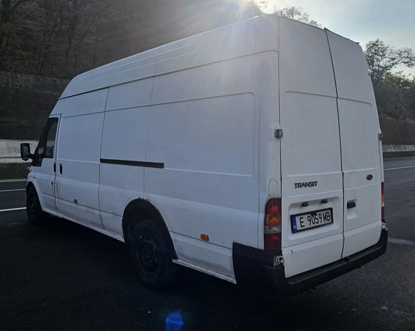 Ford Transit 350 - изображение 8