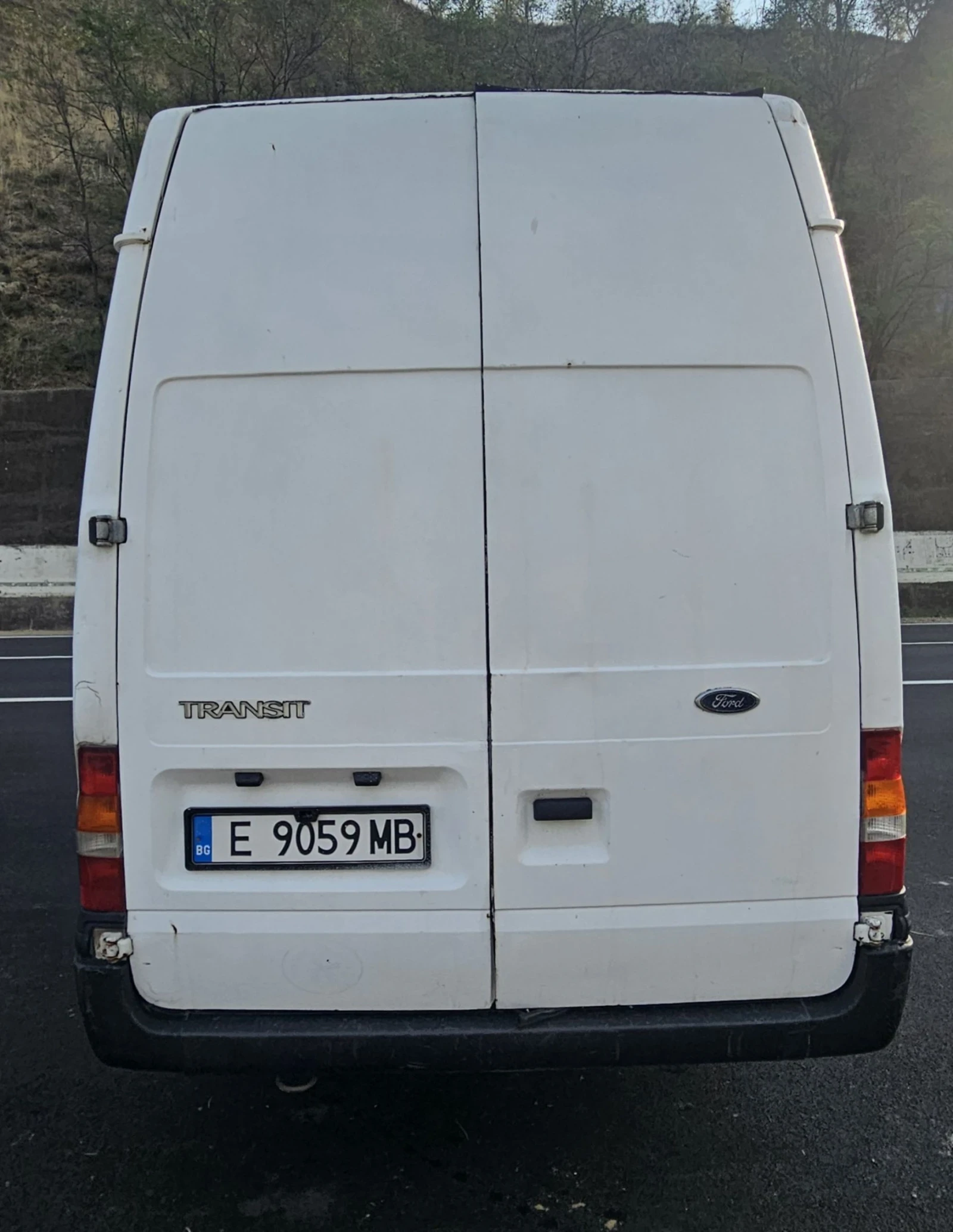 Ford Transit 350 - изображение 7