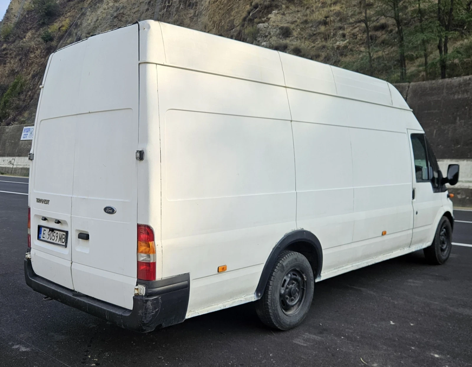 Ford Transit 350 - изображение 6