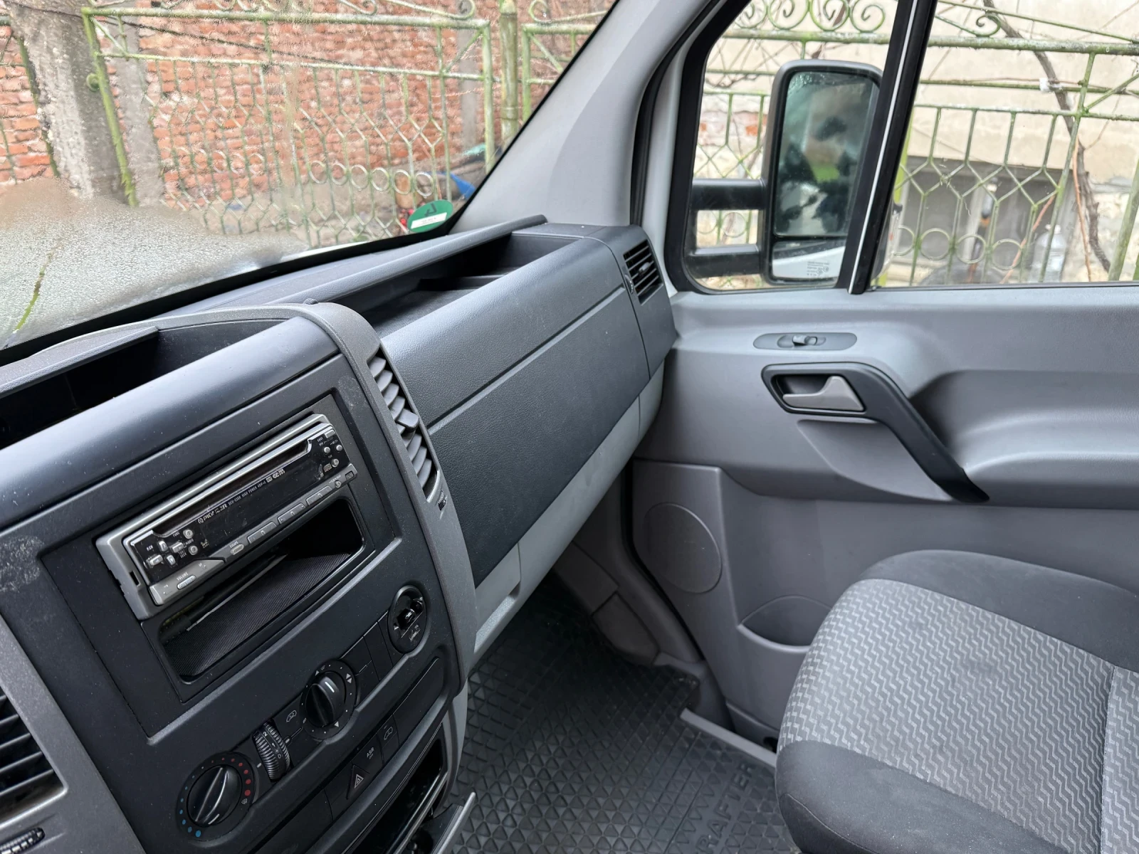 VW Crafter 2.0TDI EURO 5 - изображение 10