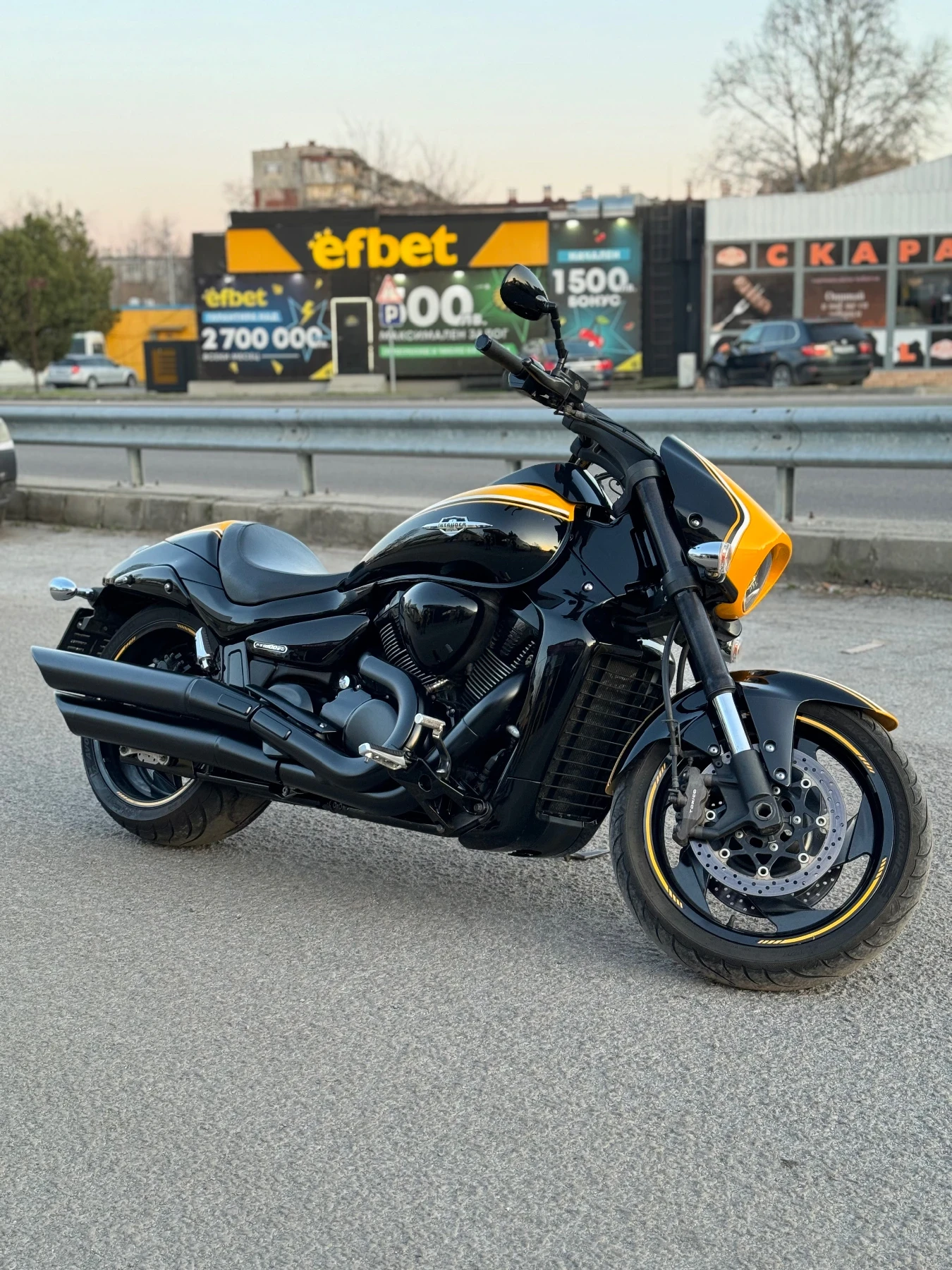 Suzuki Boulevard M109R