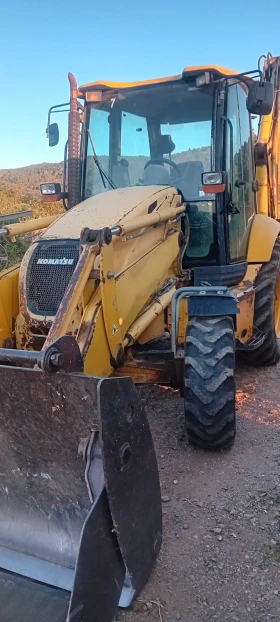   Komatsu