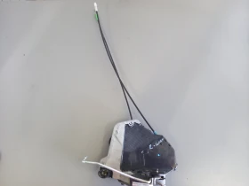 Брава врата предна дясна Тойота Рав4 (3)