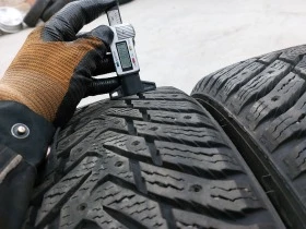 Гуми Зимни 225/55R17, снимка 4