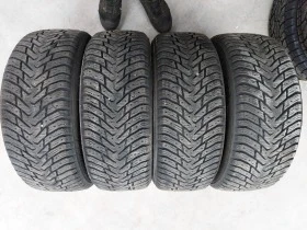 Гуми Зимни 225/55R17, снимка 1 - Гуми и джанти - 44068356