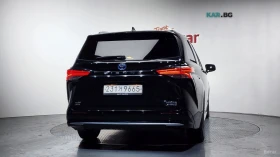 Toyota Sienna 2.5 HYBRID* AWD* ПОДГРЕВ* ОБДУХВАНЕ* ШИБИДАХ* 360*, снимка 4