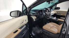 Toyota Sienna 2.5 HYBRID* AWD* ПОДГРЕВ* ОБДУХВАНЕ* ШИБИДАХ* 360*, снимка 9