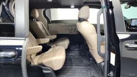 Toyota Sienna 2.5 HYBRID* AWD* ПОДГРЕВ* ОБДУХВАНЕ* ШИБИДАХ* 360*, снимка 11