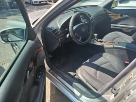 Mercedes-Benz E 220, снимка 6