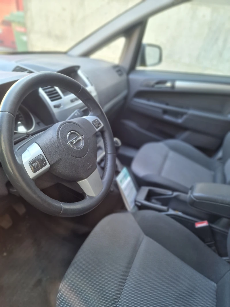 Opel Zafira, снимка 4 - Автомобили и джипове - 45031382