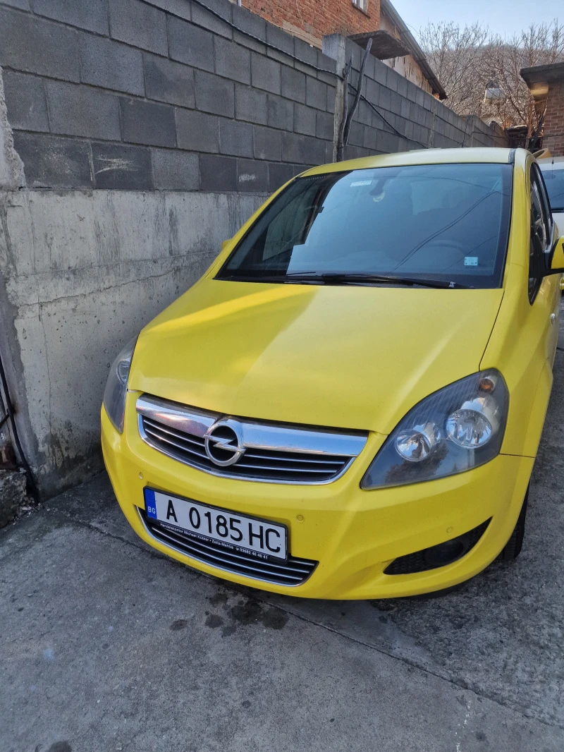 Opel Zafira, снимка 1 - Автомобили и джипове - 45031382