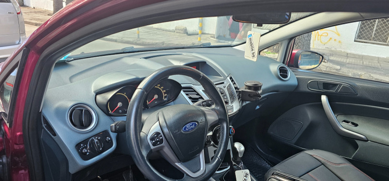 Ford Fiesta, снимка 6 - Автомобили и джипове - 45819453
