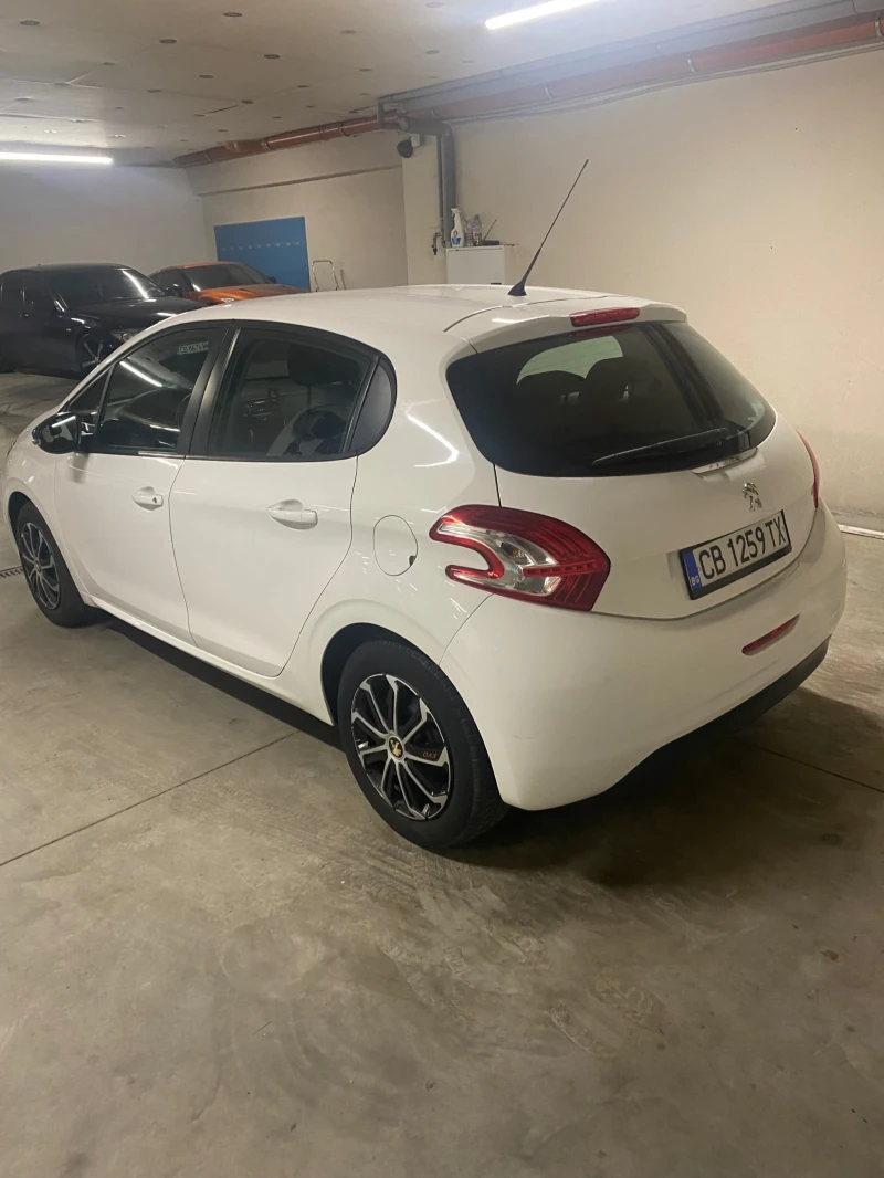 Peugeot 208 1.0 VTI, снимка 5 - Автомобили и джипове - 47266420