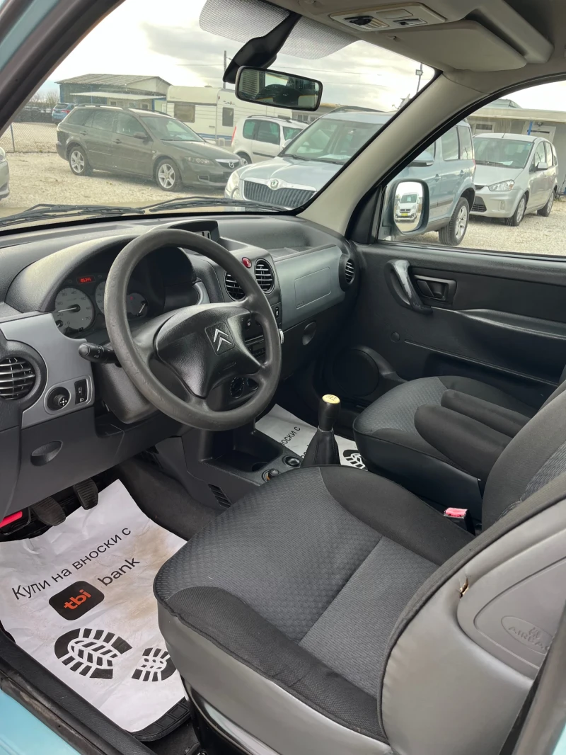 Citroen Berlingo 1.4i, снимка 7 - Автомобили и джипове - 48153241