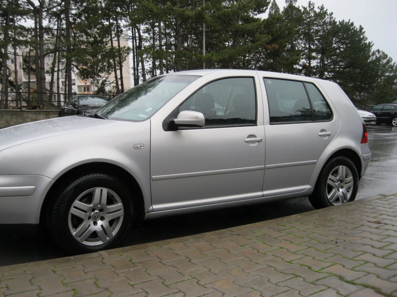 VW Golf 1.9 TDI 110kc., снимка 3 - Автомобили и джипове - 48645108