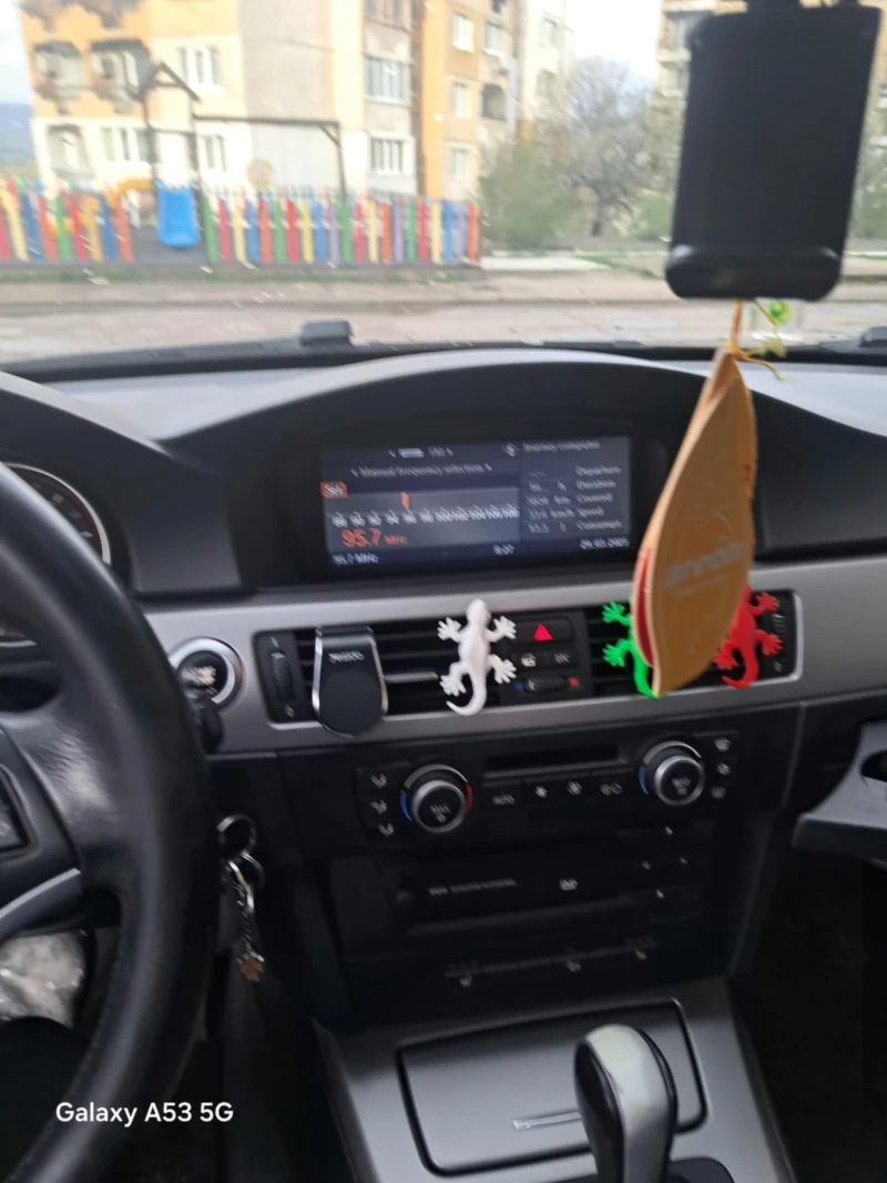 BMW 325 Xi  , снимка 8 - Автомобили и джипове - 53025144