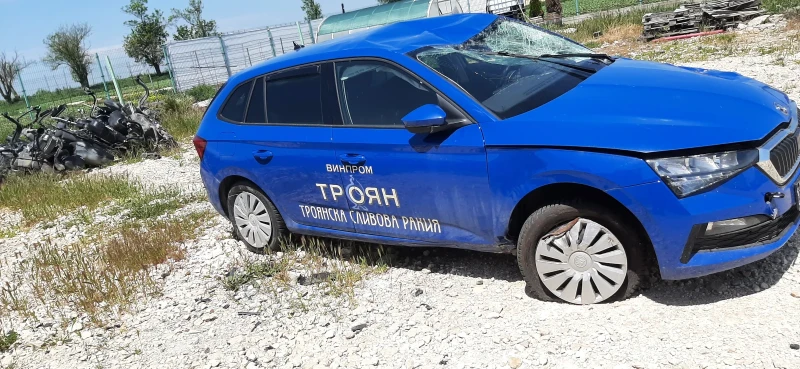 Skoda Scala 1.0i, снимка 2 - Автомобили и джипове - 50404070