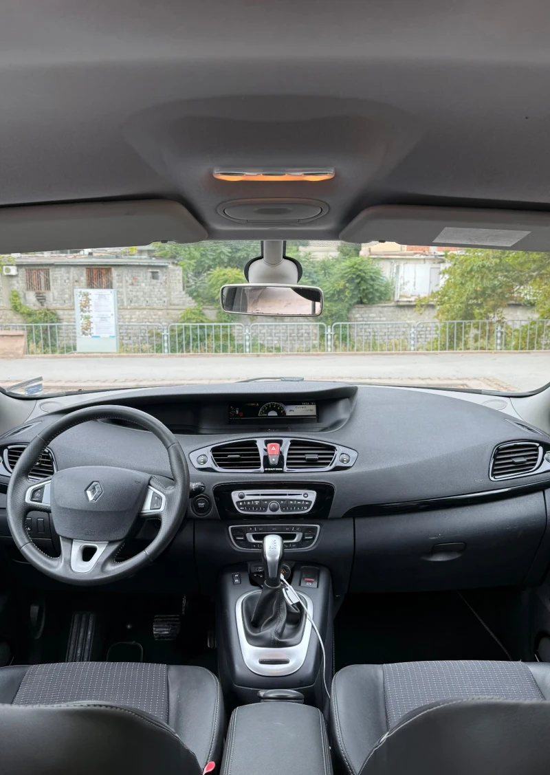 Renault Scenic, снимка 6 - Автомобили и джипове - 52588280