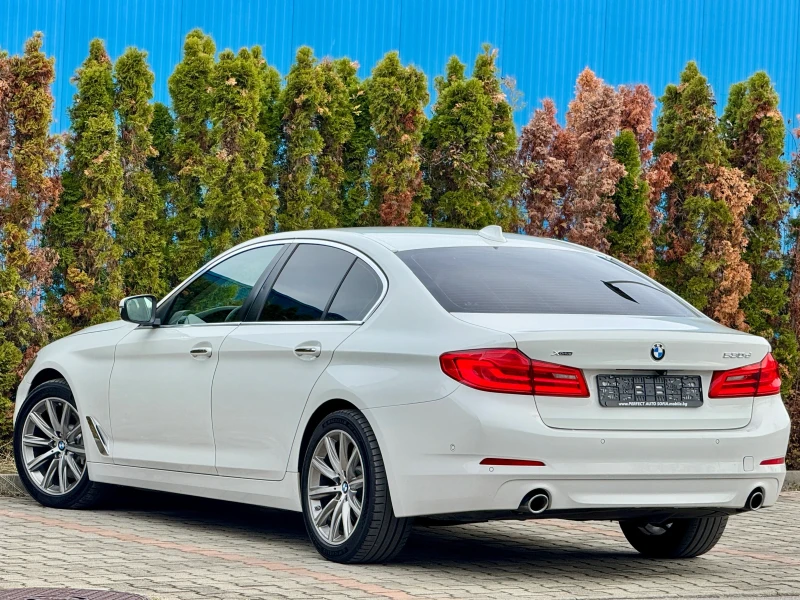 BMW 530 3.0Xdrive-G30-М-СПОРТ-КАМЕРА-ДОСТРОНИК-ЗОНИ-ЛЕНТИ!, снимка 3 - Автомобили и джипове - 52450962