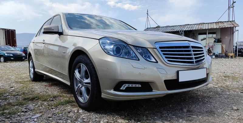 Mercedes-Benz E 220  110000 км., снимка 3 - Автомобили и джипове - 53004331