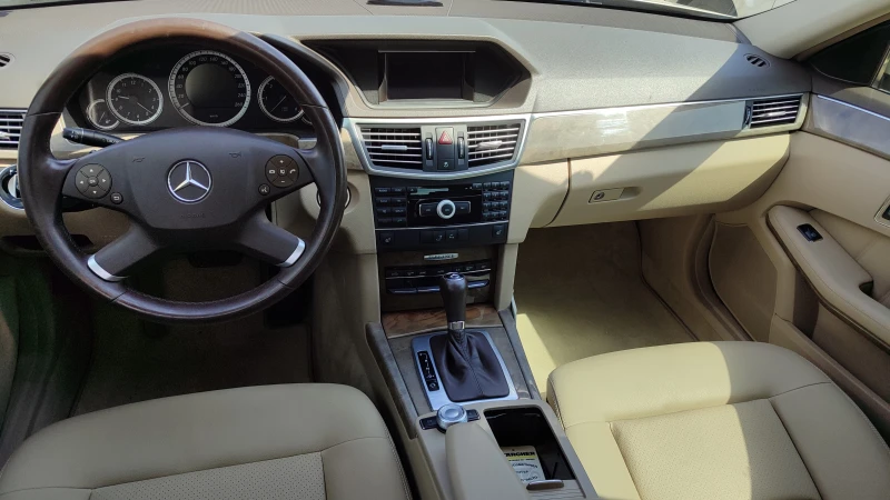 Mercedes-Benz E 220  110000 км., снимка 8 - Автомобили и джипове - 53004331