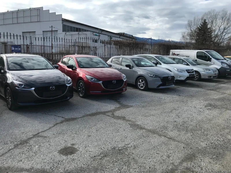 Mazda 2 1.5I, снимка 10 - Автомобили и джипове - 53125006