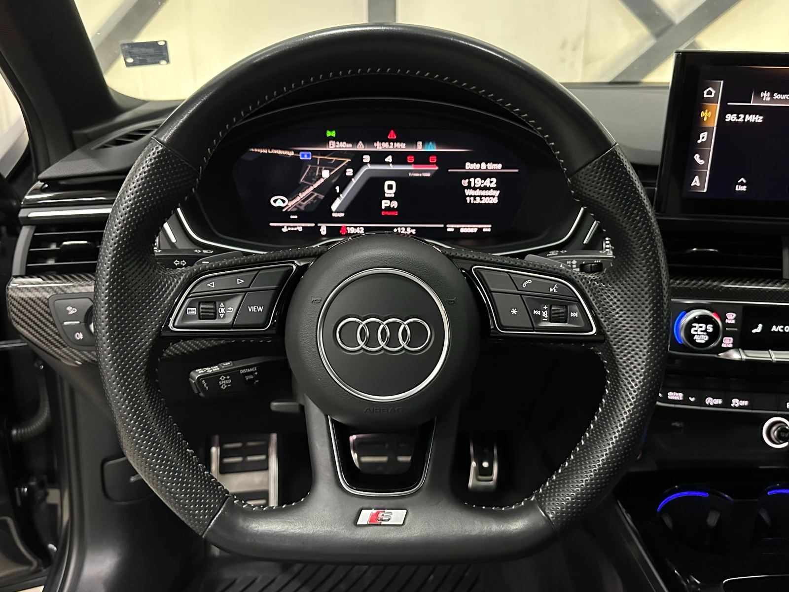 Audi S4 * DISTRONIC* MATRIX* ПОДГРЕВ* МЪРТВИ ТОЧКИ* , снимка 11 - Автомобили и джипове - 51083974