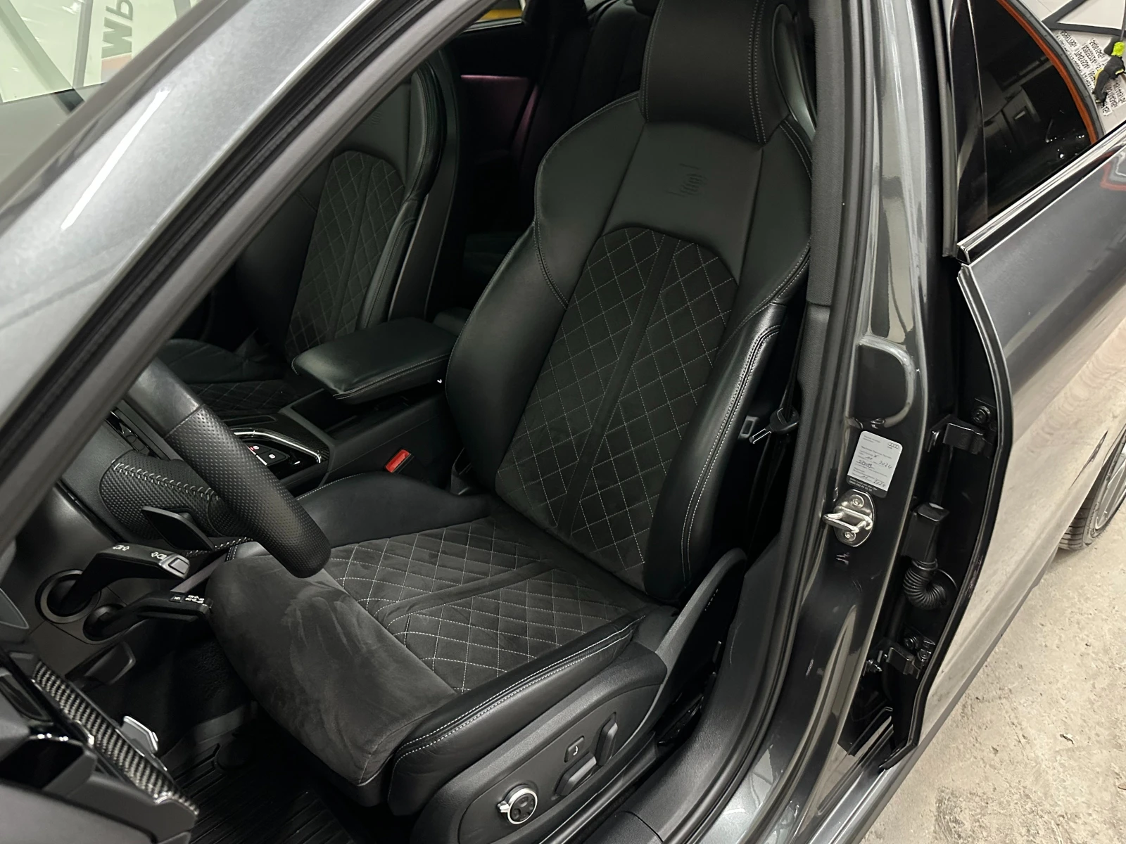 Audi S4 * DISTRONIC* MATRIX* ПОДГРЕВ* МЪРТВИ ТОЧКИ* , снимка 16 - Автомобили и джипове - 51083974