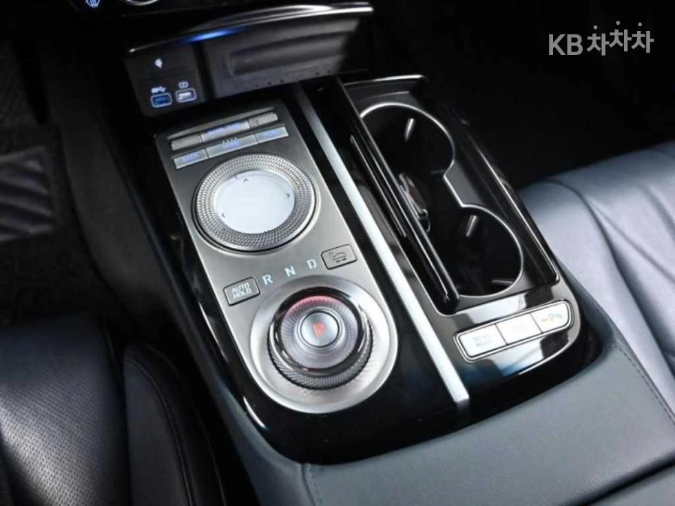 Genesis G80 2.5 T-GDi AWD , Сервиз, Части, Лизинг - изображение 9