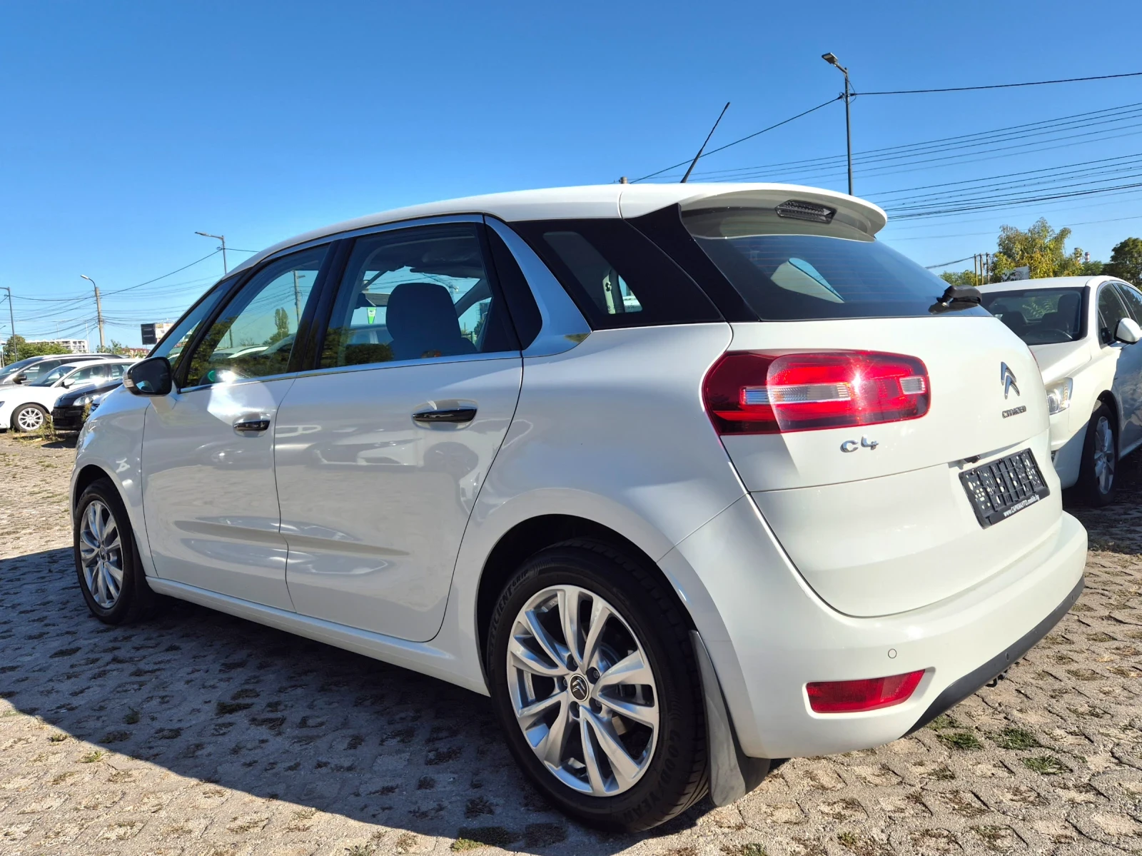Citroen C4 Picasso AUT. NAVI KAMERA 156000km. - изображение 6
