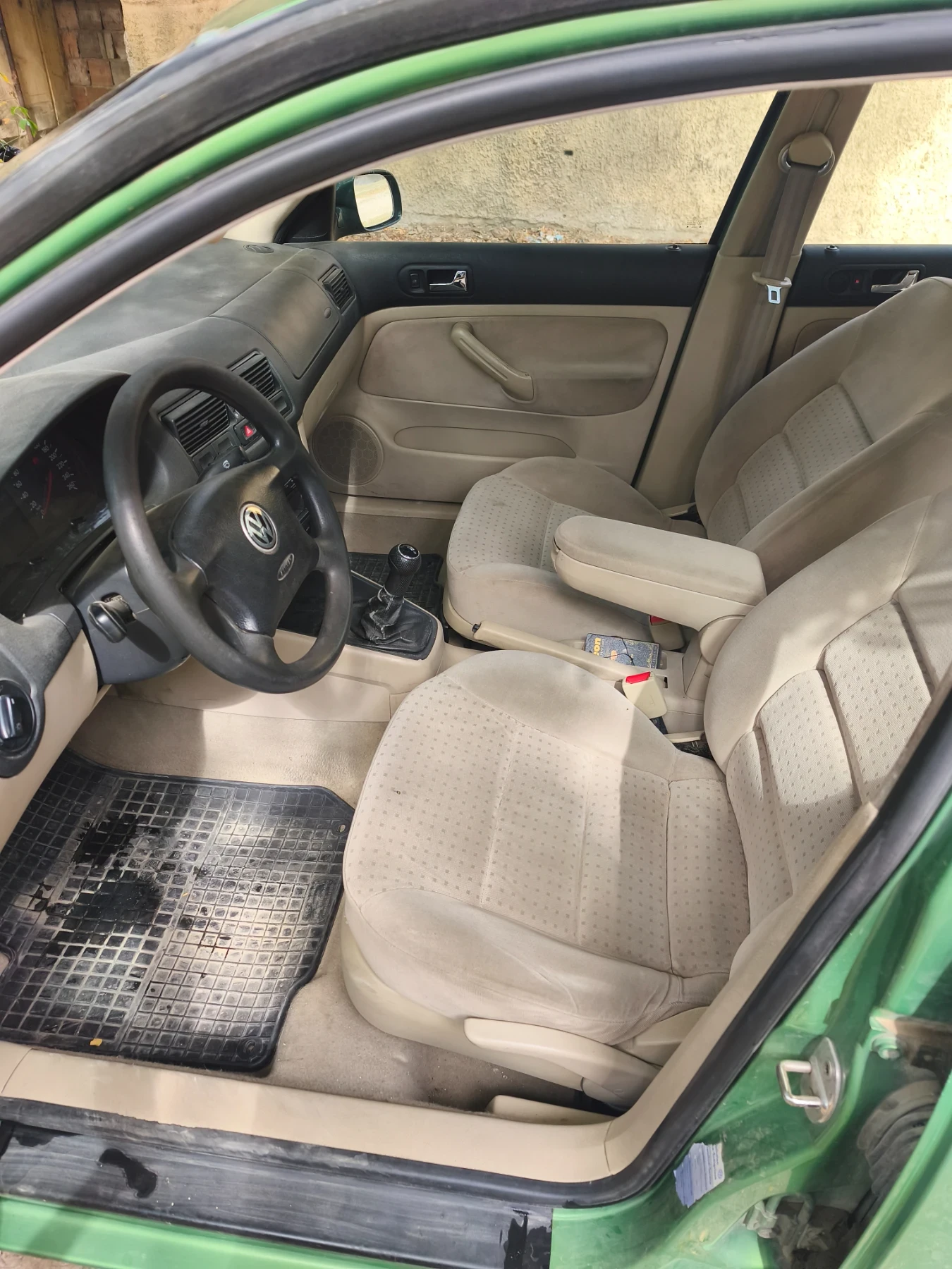 VW Golf 1.6i - изображение 6