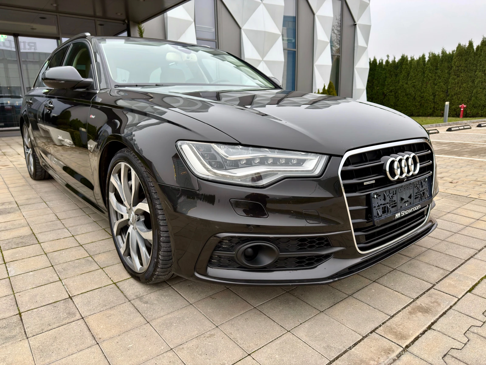 Audi A6 S-LINE-3.0-BITDI-360КАМЕРИ-ПАМЕТ-DISTRONIC-ОБДУХВА - изображение 3