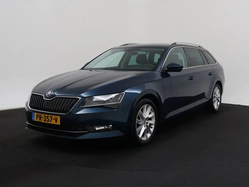 Skoda Superb  - изображение 2