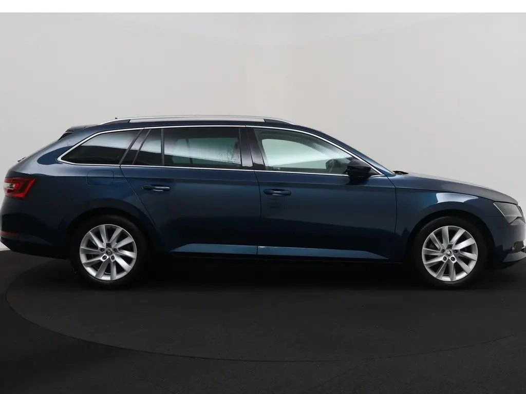 Skoda Superb  - изображение 6
