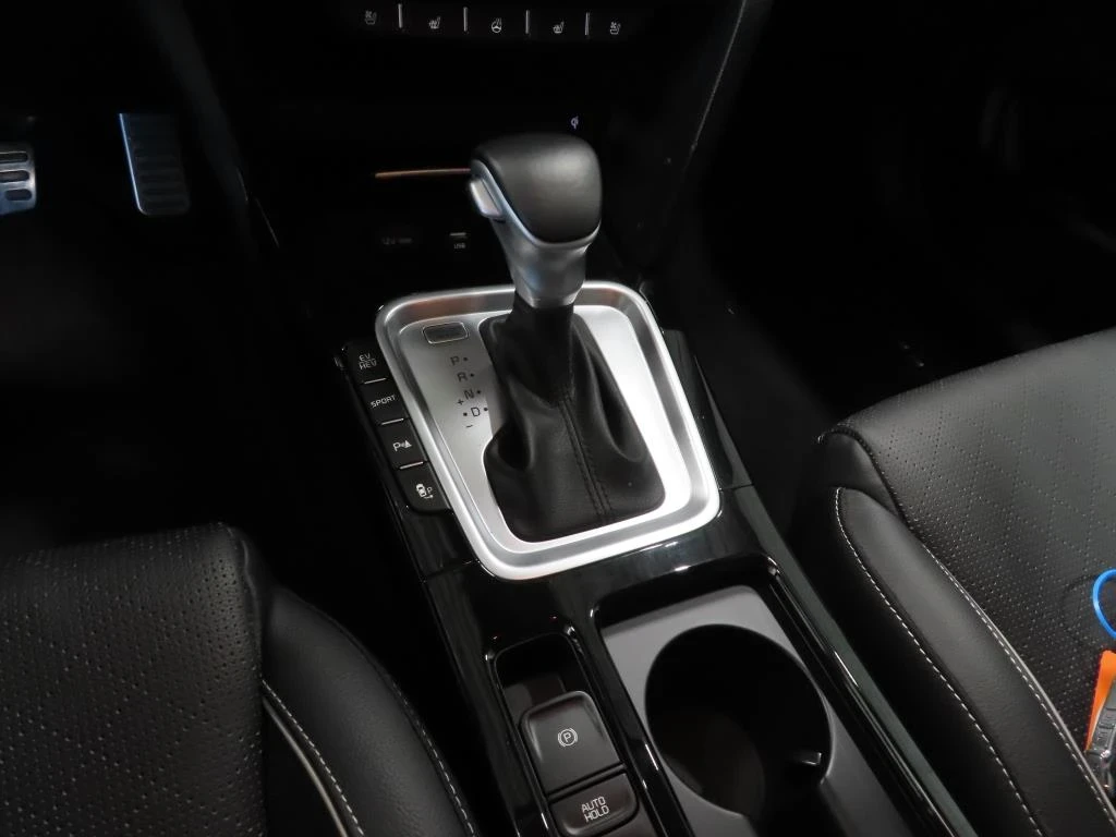 Kia XCeed Plug in hybrid Platinum - изображение 2