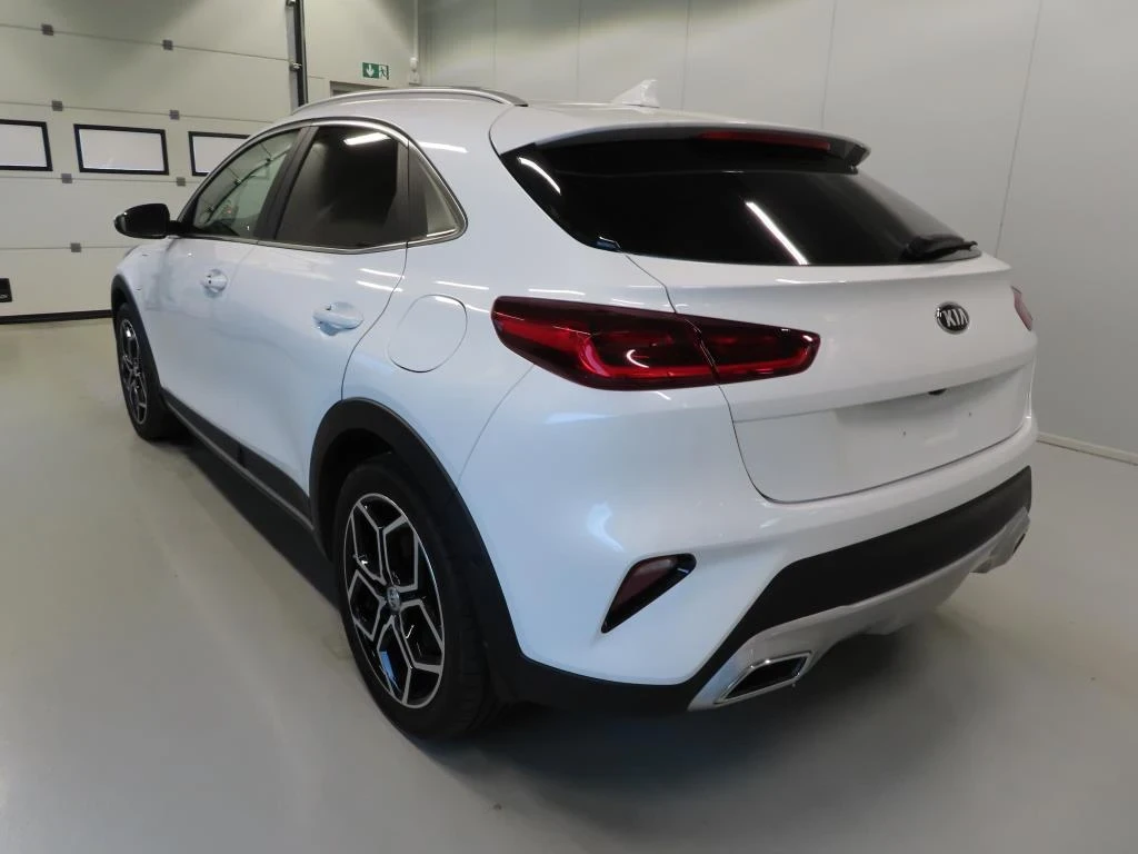 Kia XCeed Plug in hybrid Platinum - изображение 4