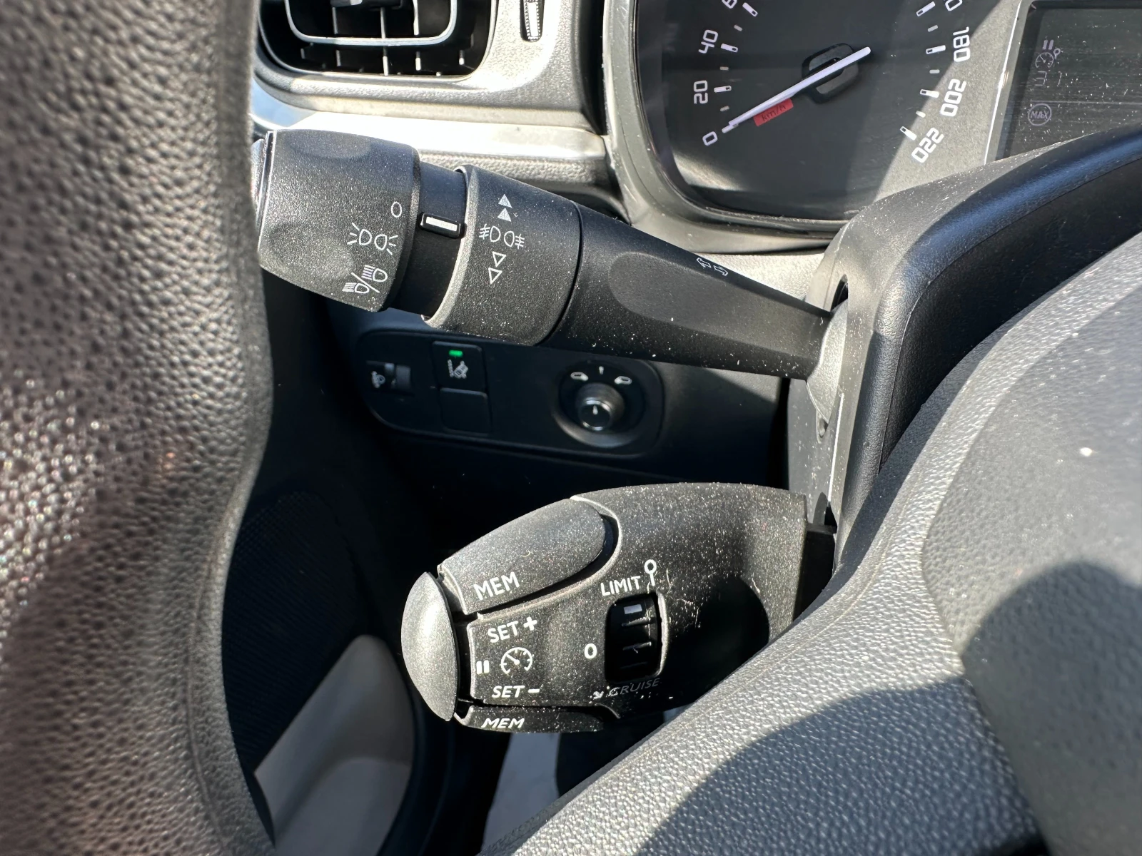 Citroen C3 1.2i 82 �.�. | Mobile.bg � ����������� 14