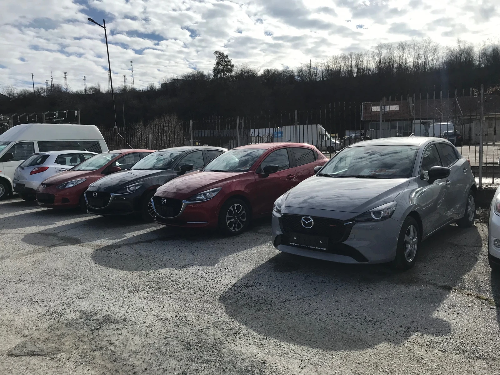 Mazda 2 1.5I - изображение 2