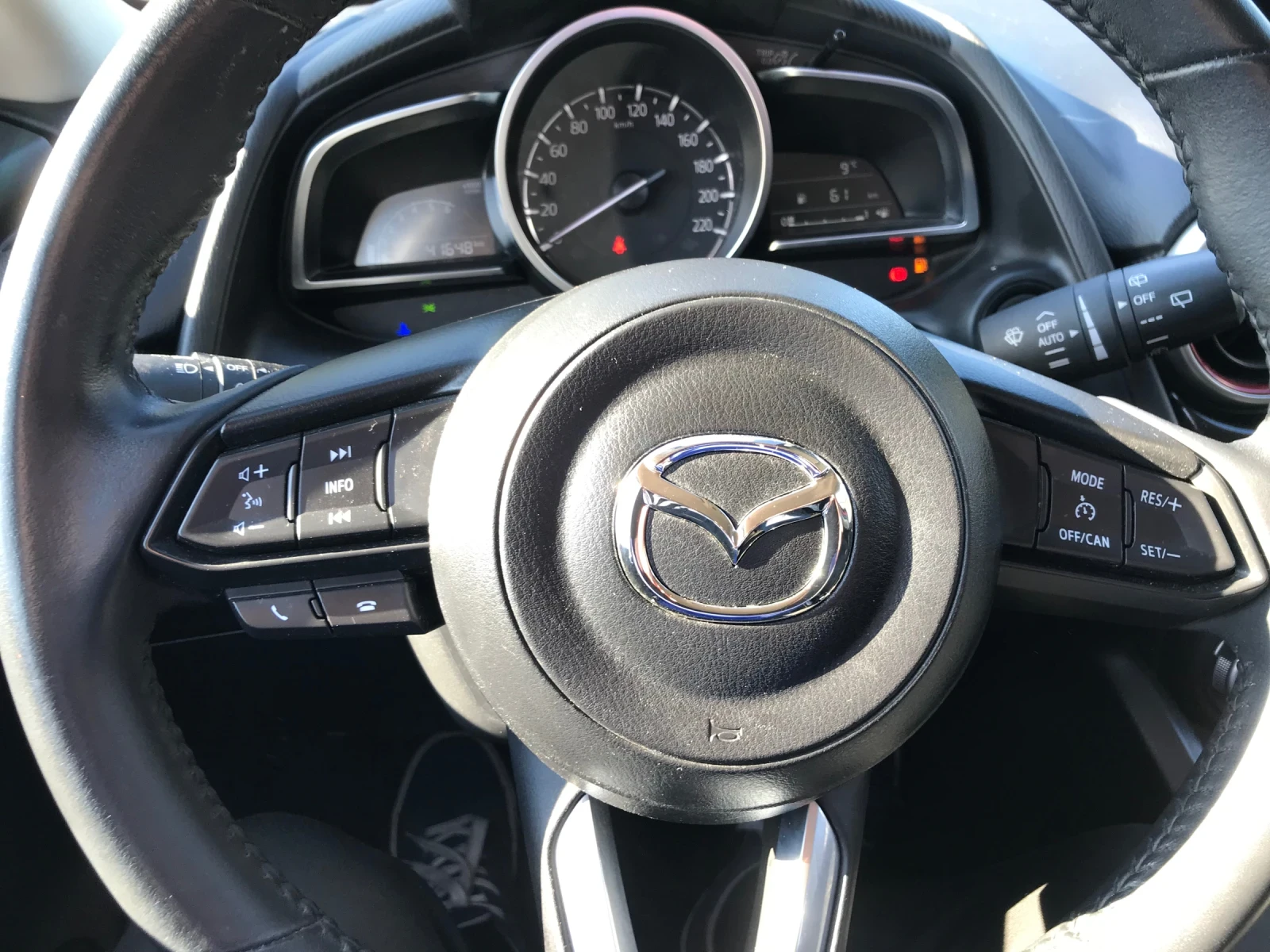 Mazda 2 1.5I - изображение 7